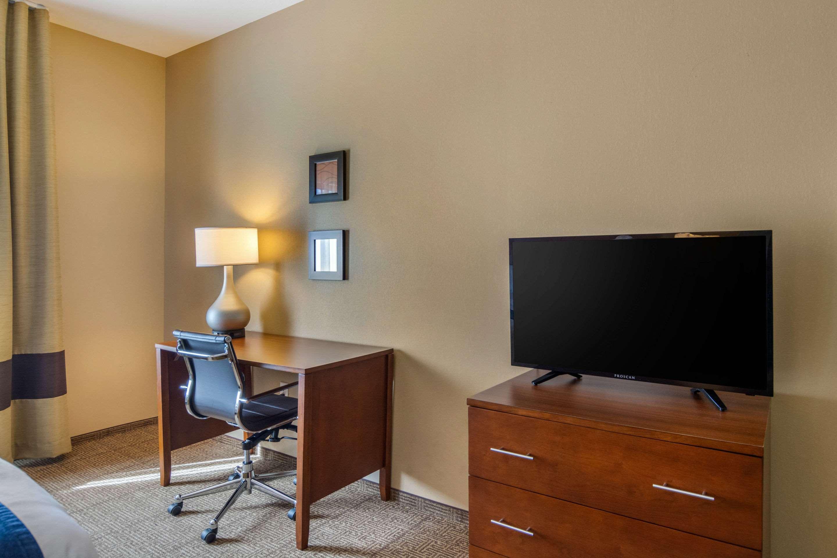 Comfort South Chesterfield - 3*